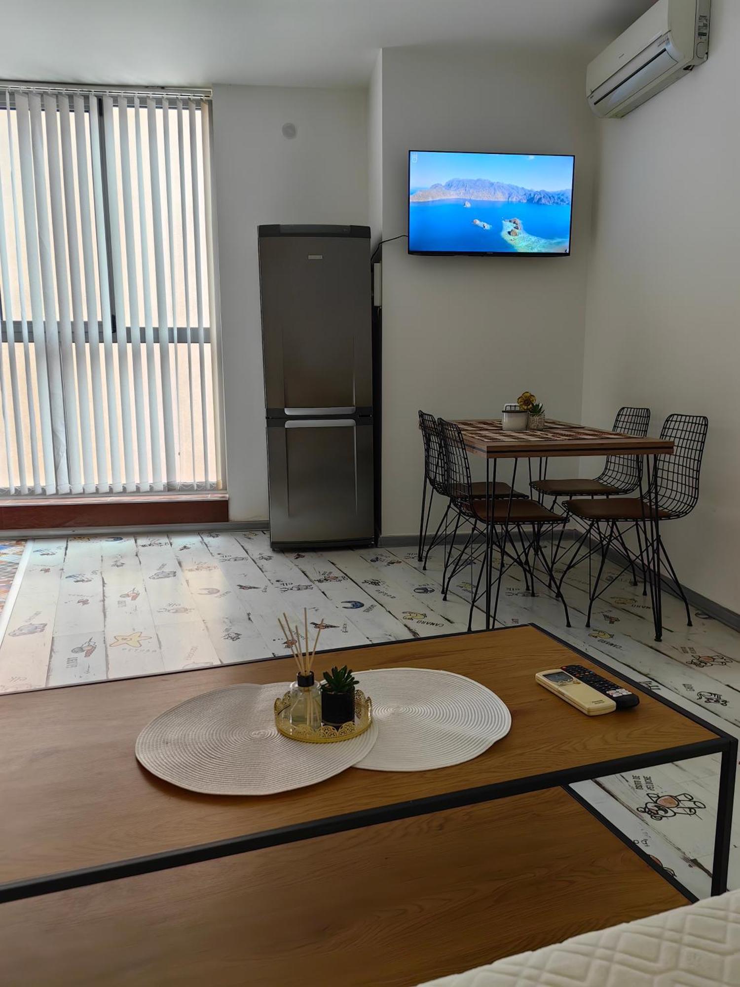 2 Bedrooms Apartment. Пловдив Экстерьер фото